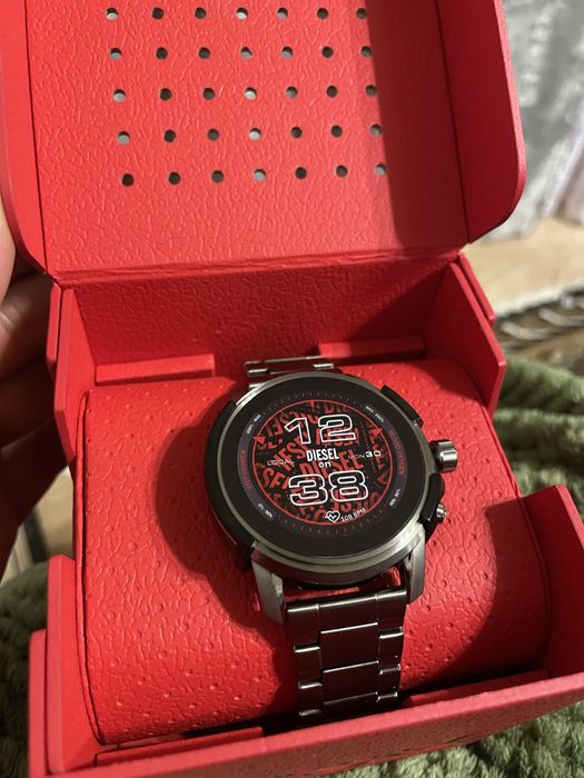 Diesel gen 6 smartwatch griffed dzt2042