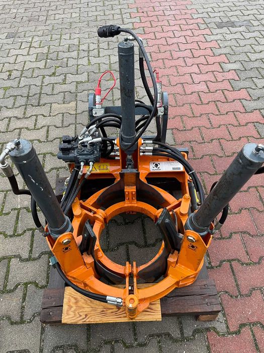 Przesadzarka do drzew firmy Optimal 350