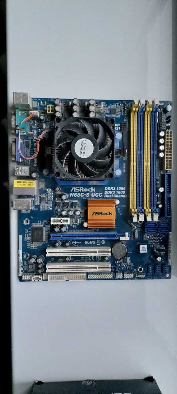 Материнская плата ASRock N68C-S UCC AM2+/AM3 с процессором