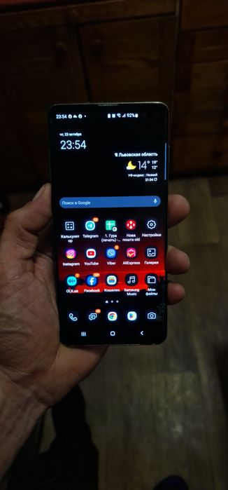 Продам Samsung s10 plus 6/128/Самсунг s10 6/128 плюс