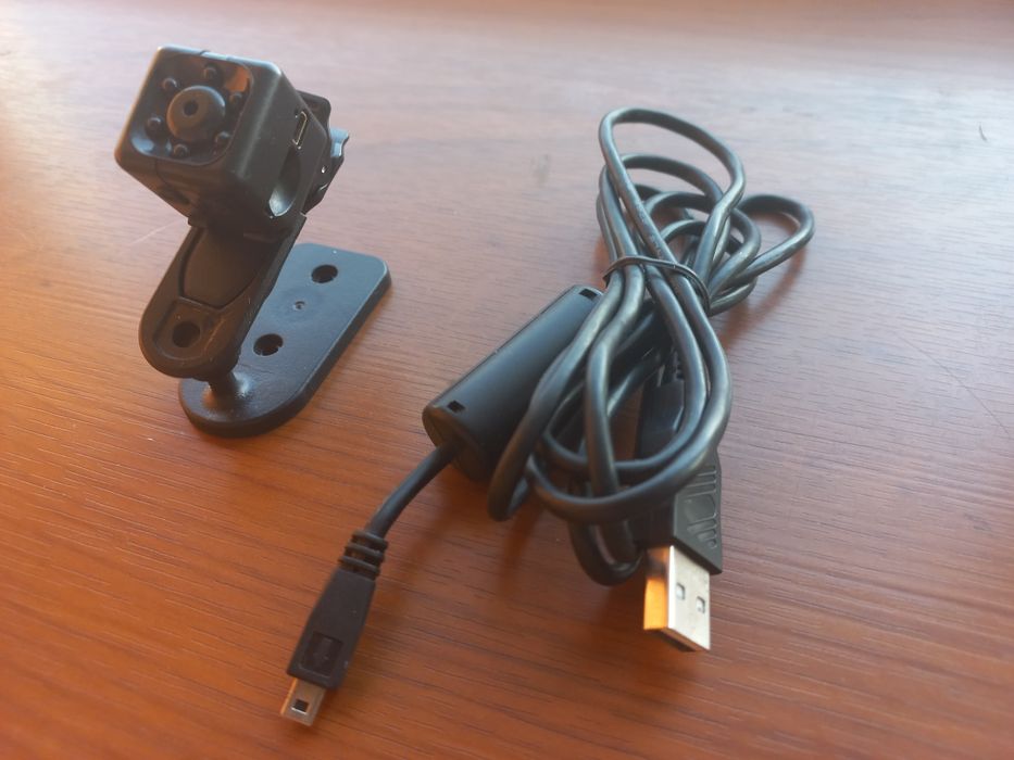 Петличная камера.