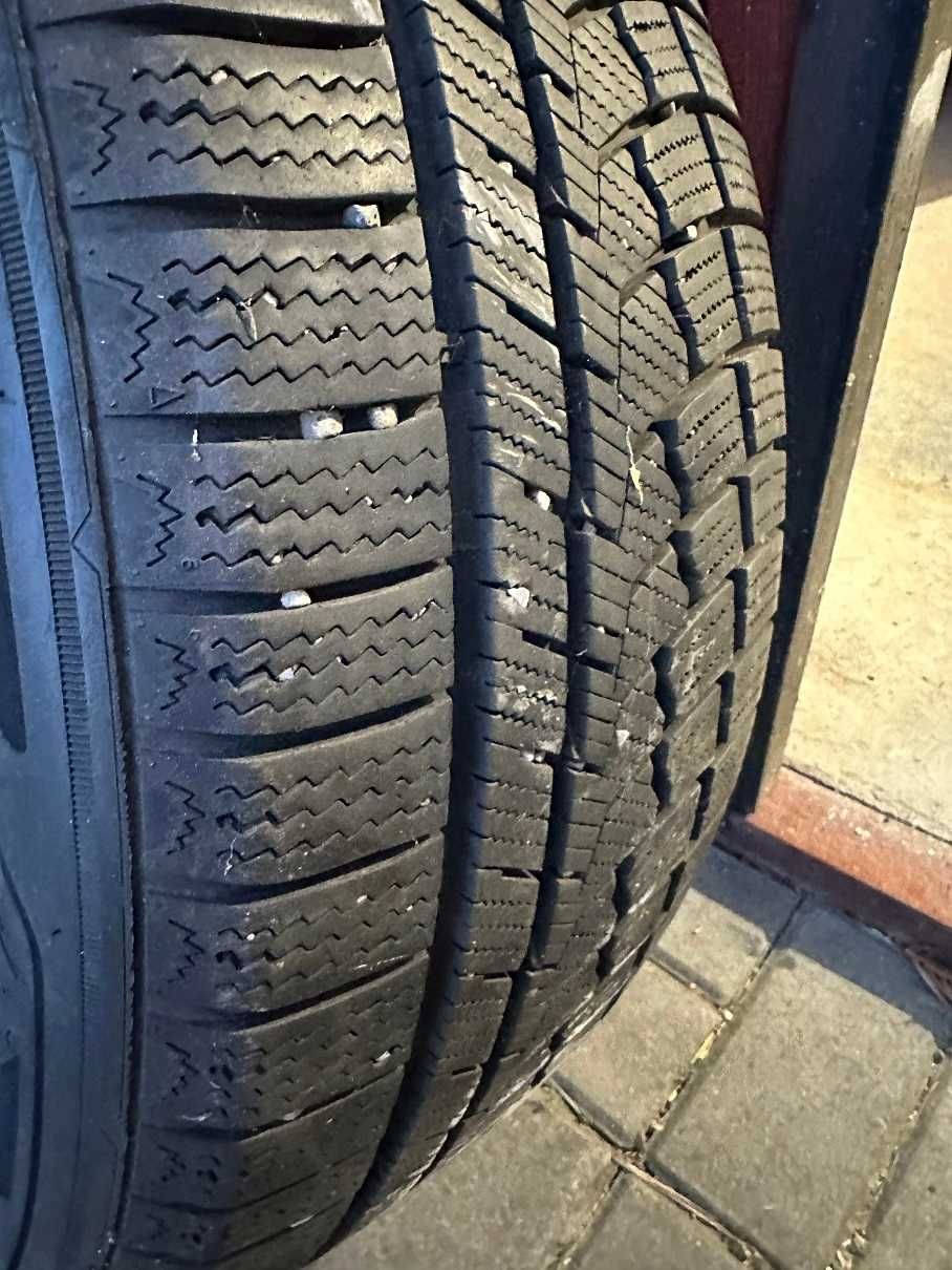 Opony zimowe ZEETEX 215/55/17