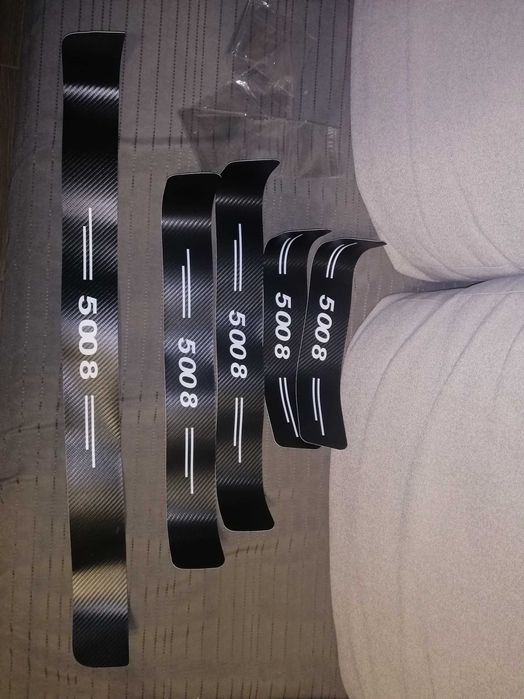 Наклейки на пороги пежо 5008 та 3008