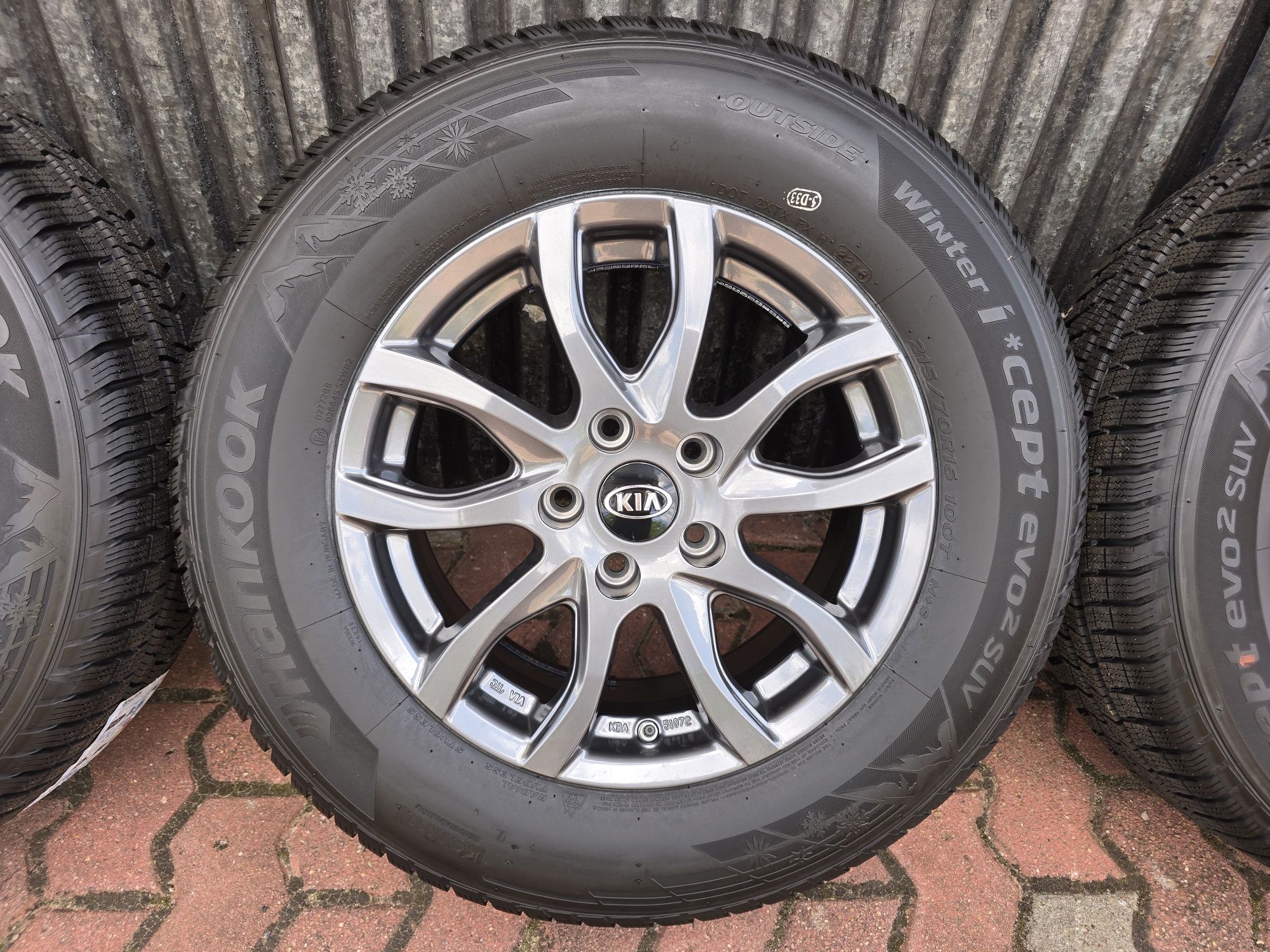 Felgi z oponami 215/70R16 Kia Sportage 5x114,3 Hyundai Tucson ix35