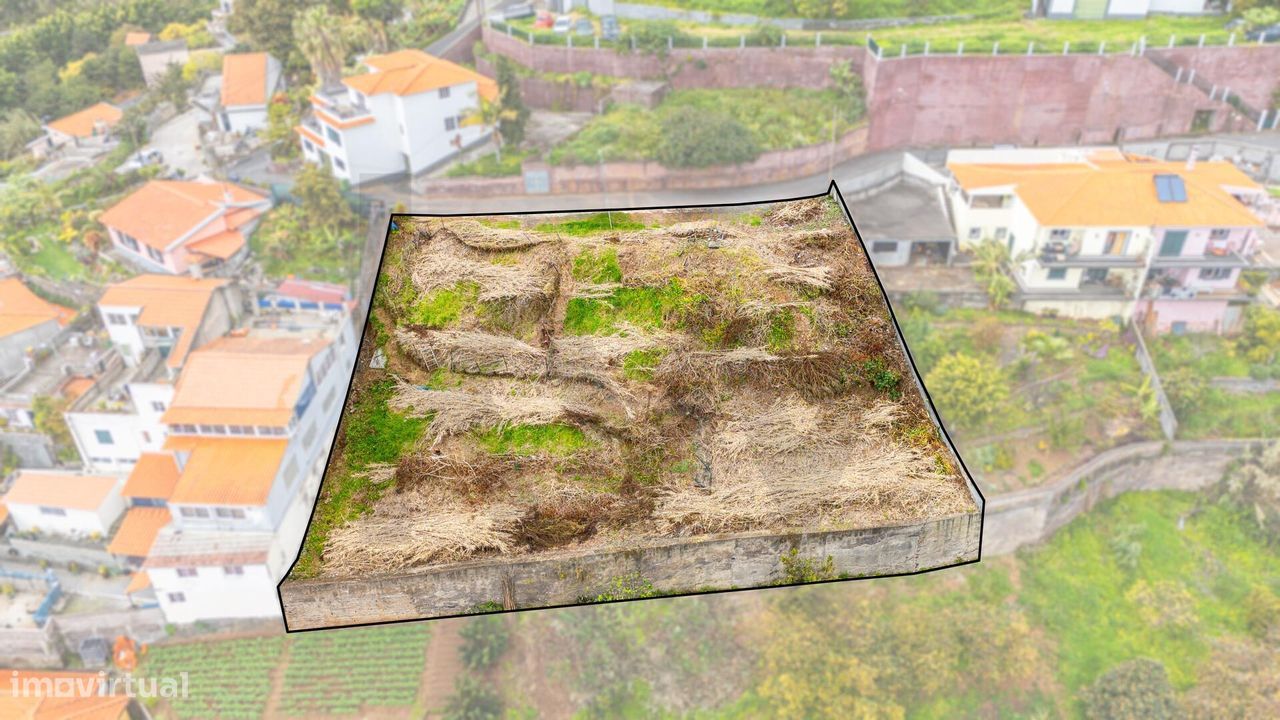Terreno para Construção em São Roque, Vista Baía do Funchal– Excelente