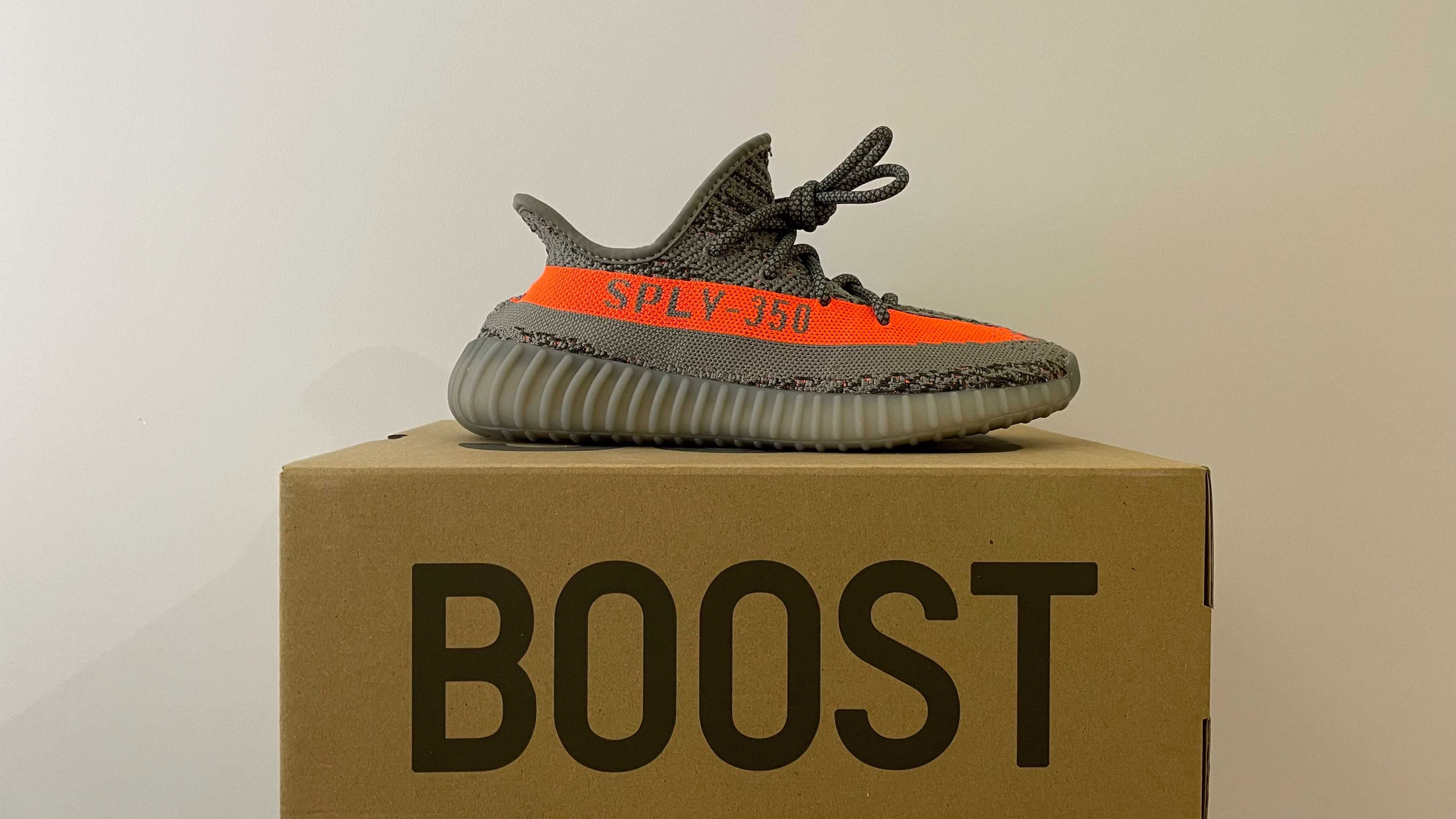 Yeezy Boost 350 v2 Beluga Reflective EU: 44 2/3 US: 10 1/2