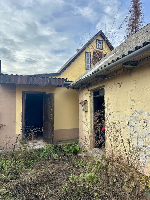 Продаж будинку с.Шарки