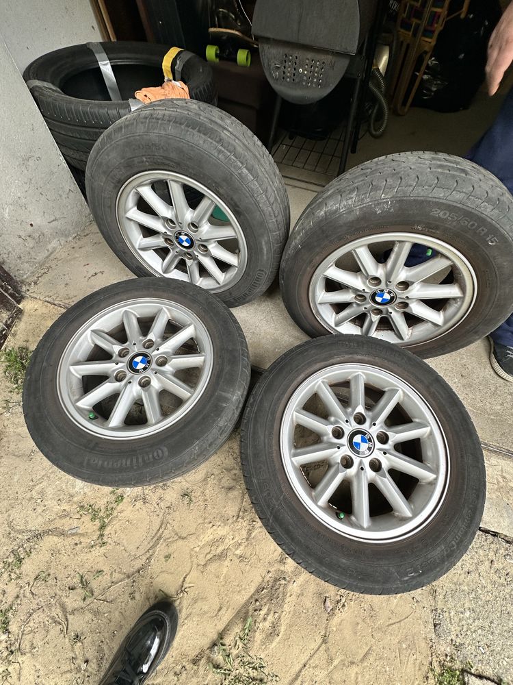 Opony felgi bmw 205/60 R 15 Letnie oryginalne