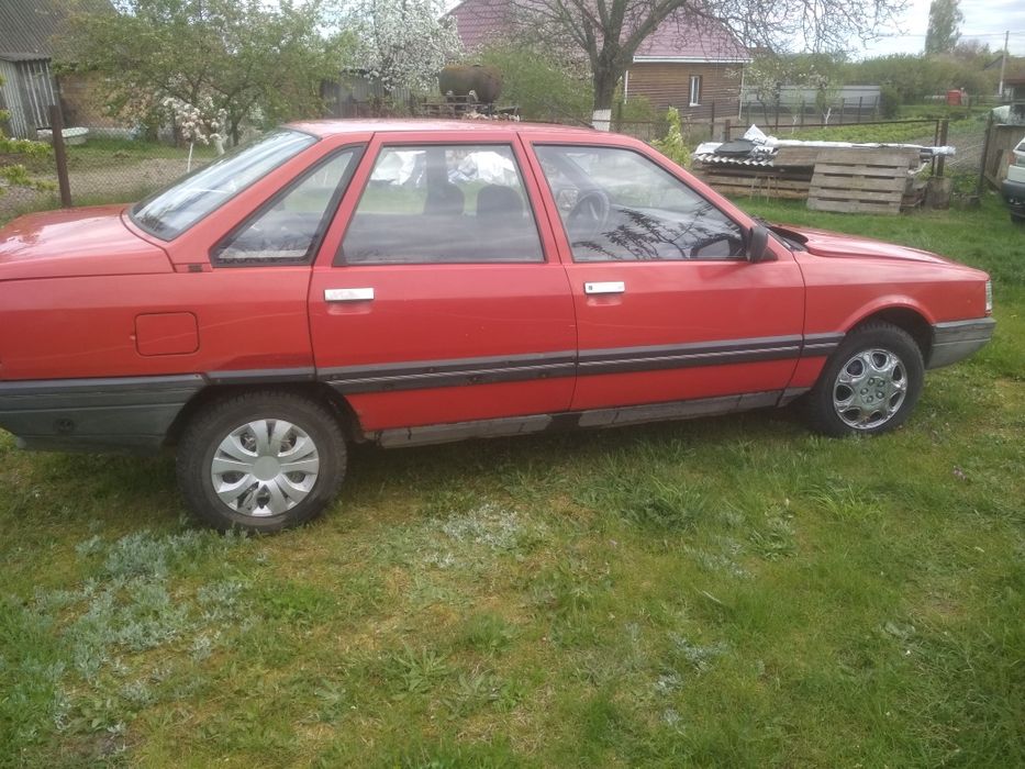 Рено 21 седан Renault