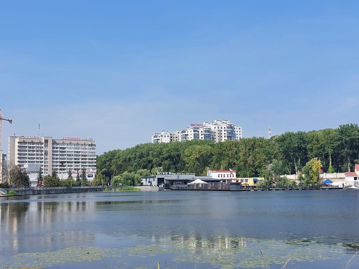 Подобова оренда ЖК ПАНОРАМА вул.Чумацька 2-озеро, підземний паркінг