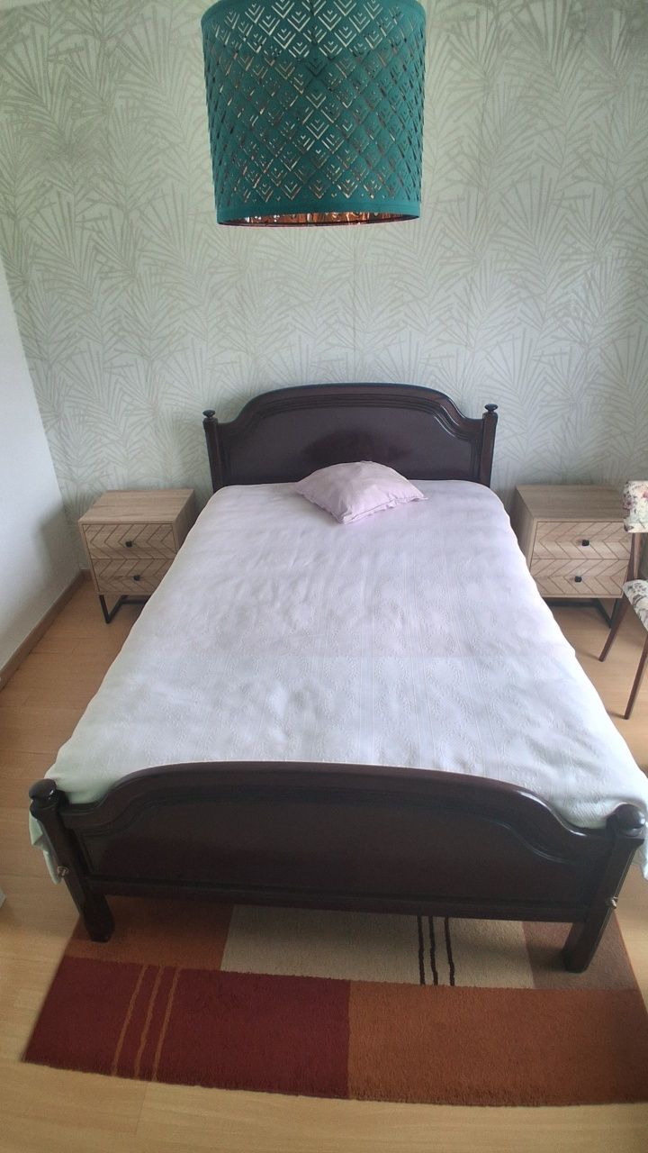 Cama de casal com colchão