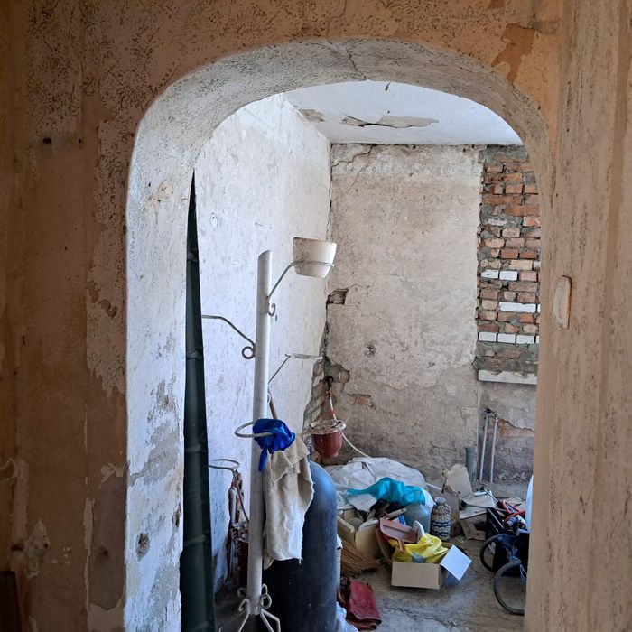 Продаж НАПІВ особняк