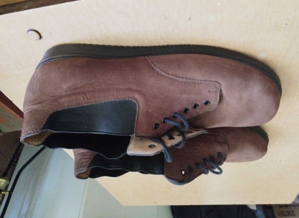 Чоловічі коричневі черевики