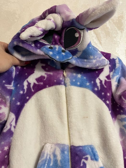 Кенгурумі єдиноріг для дівчинки