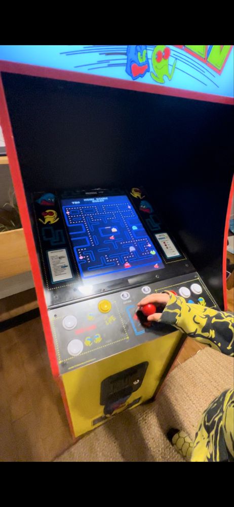 Gra PACMAN automat rozrywkowy