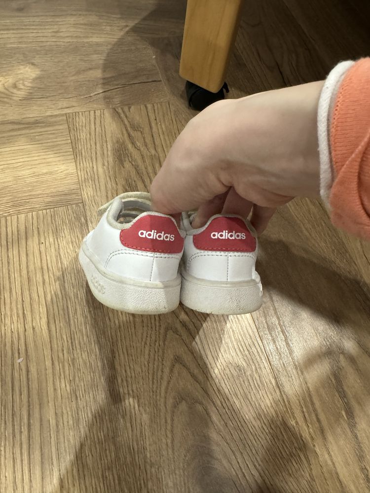 Дитячі кросівки adidas 21 розмір