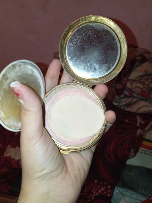 Espelho pó de arroz antigo