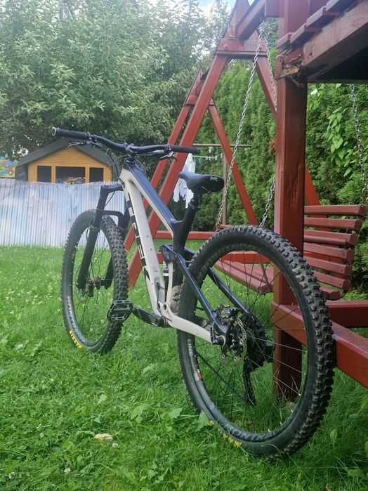 Trek Slash 9.7 rama m/l koła 29