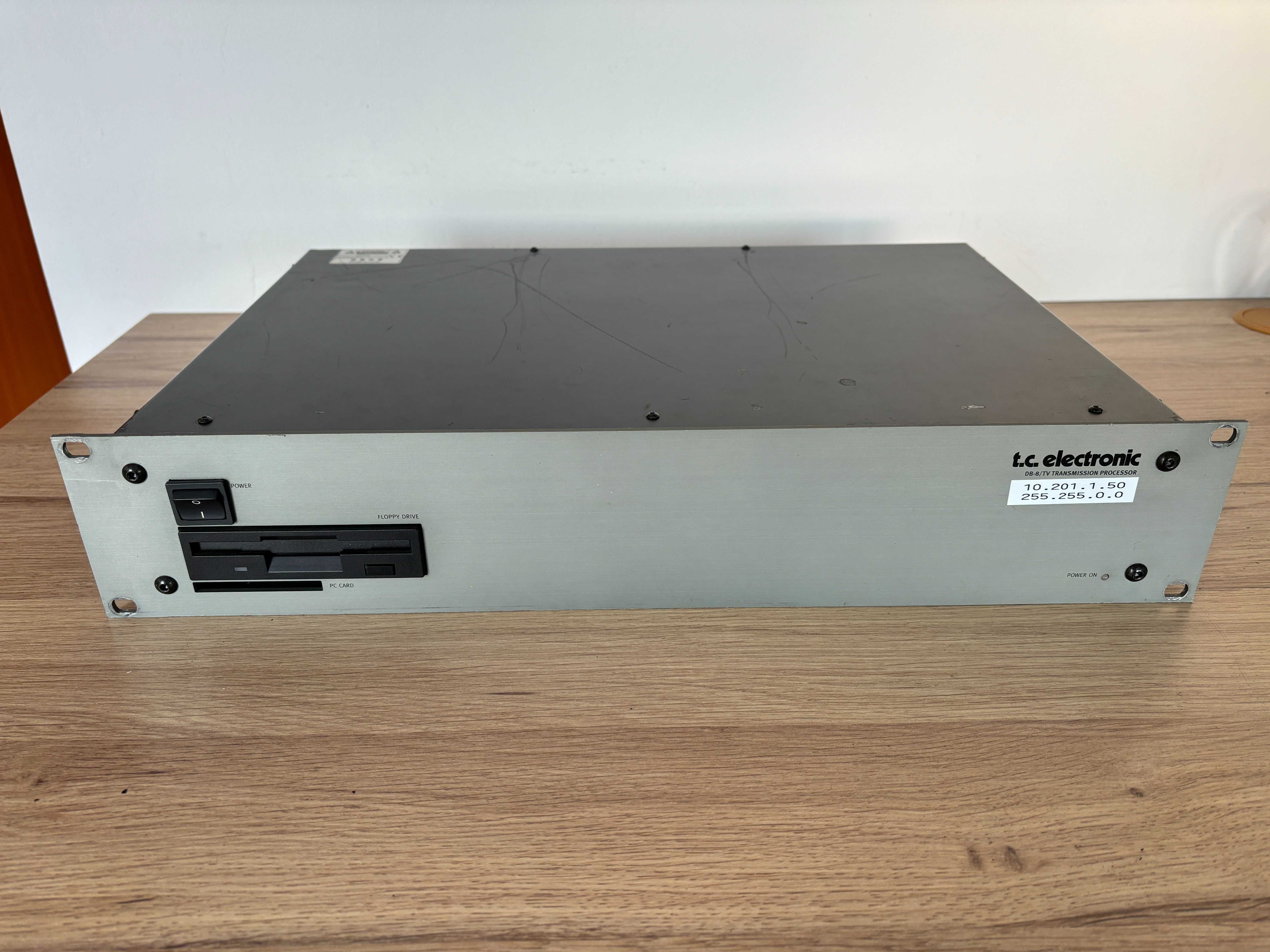Procesor transmisyjny TC Electronic DB8