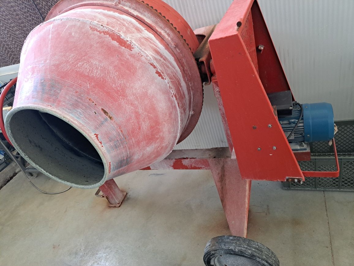 Betoneira 300L monofasica