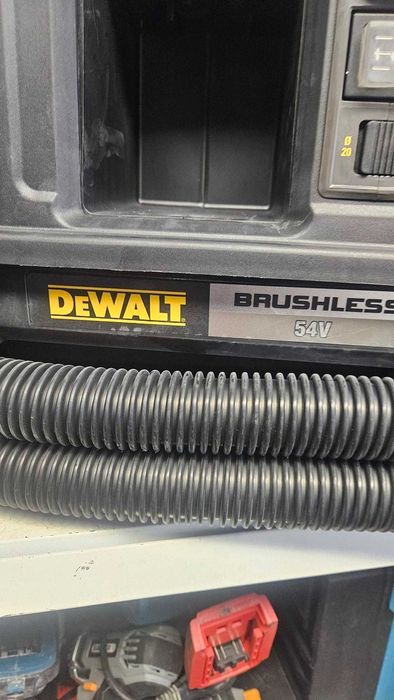 Odkurzacz DEWALT DCV586MN 54V FlexVolt bez akumulatora z otrząsaczem