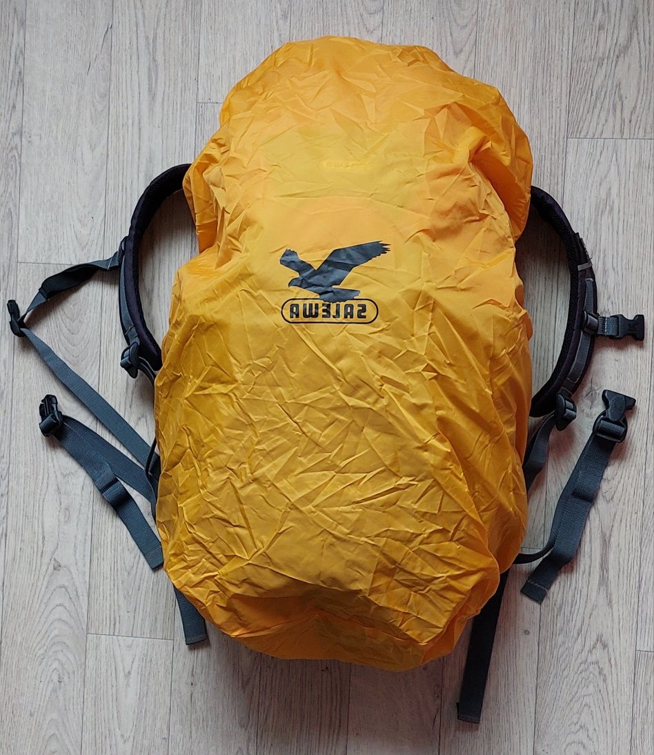 Рюкзак б/у SALEWA County 26L c дождевиком