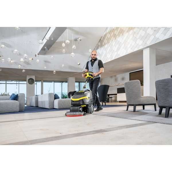 Wynajem Karcher Szorowarka BR 40/10 BD 38/12 BR 35/12 Wypożyczalnia