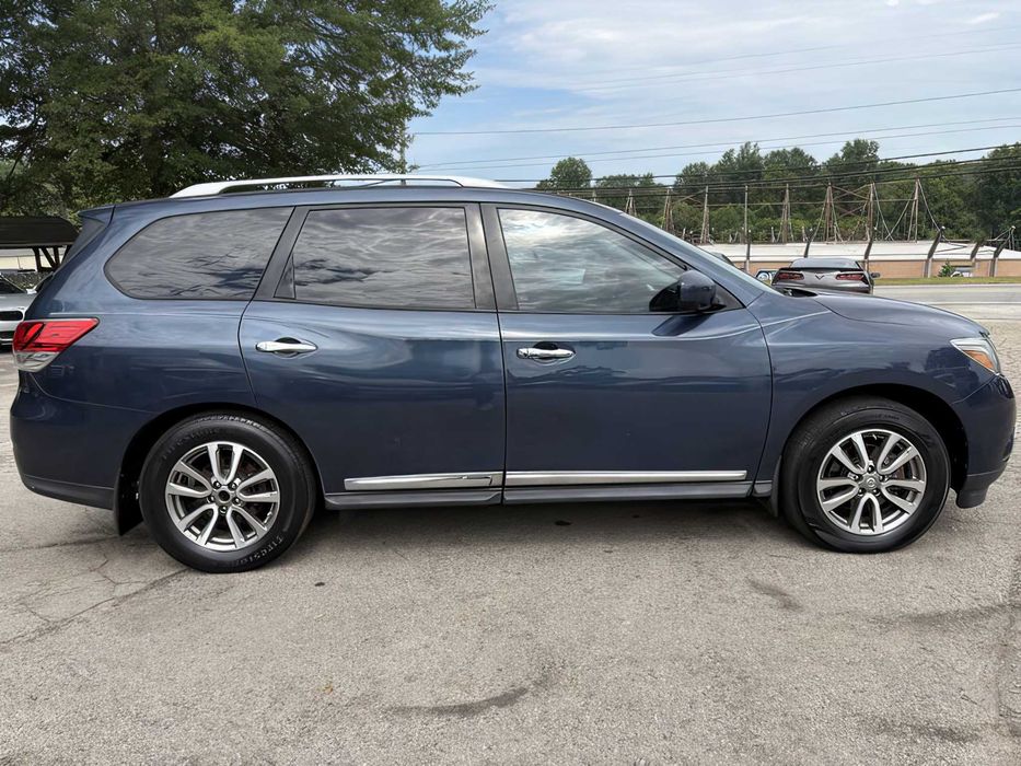 Nissan Pathfinder      2015