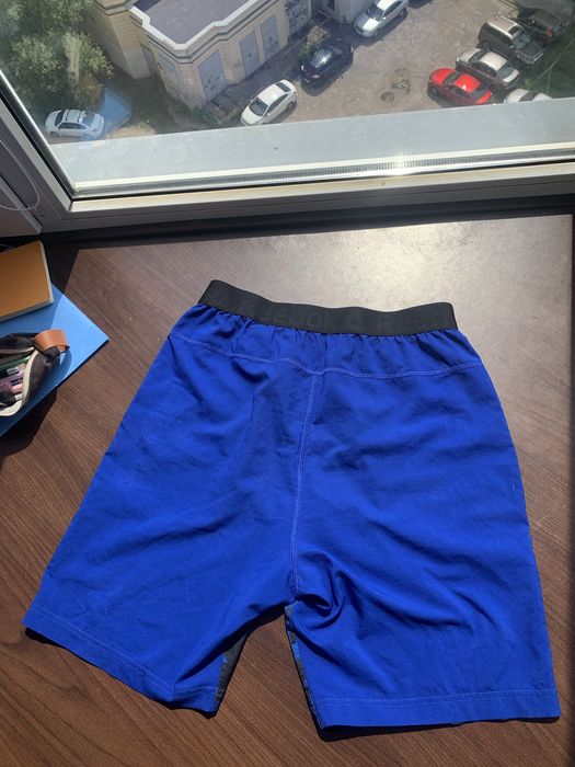 Шорти спортивні reebok