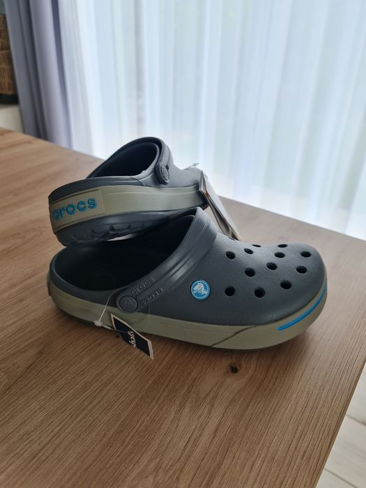 Crocs M6 W8 NOWE