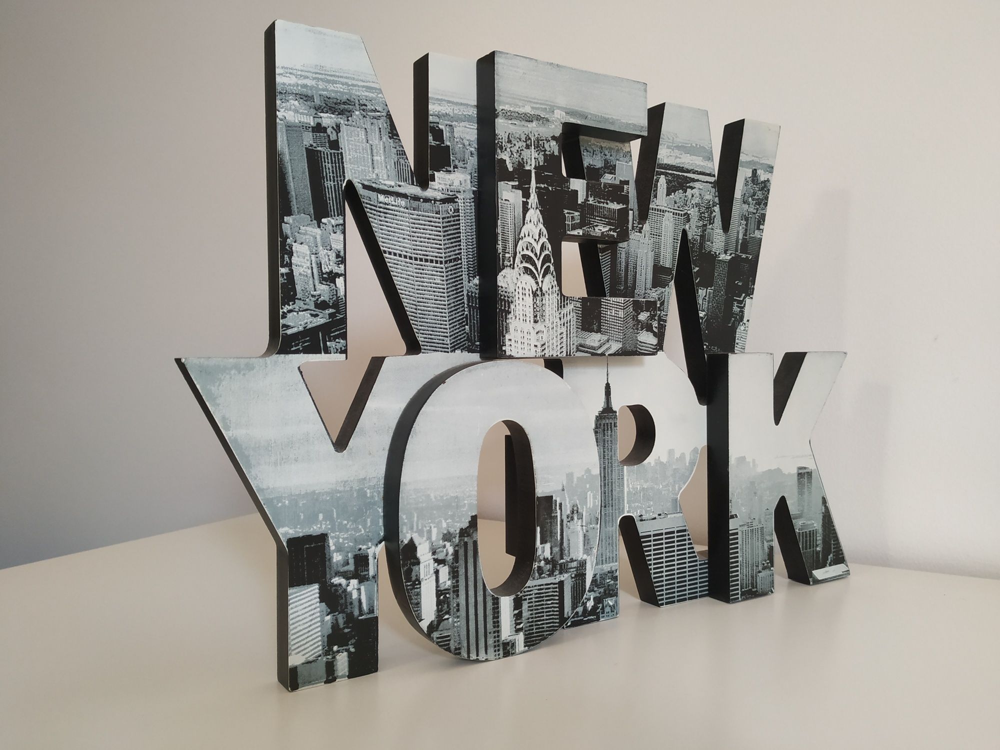 Letras em madeira "New York"