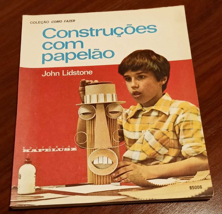 Construções com Papelão - livro Muito Raro