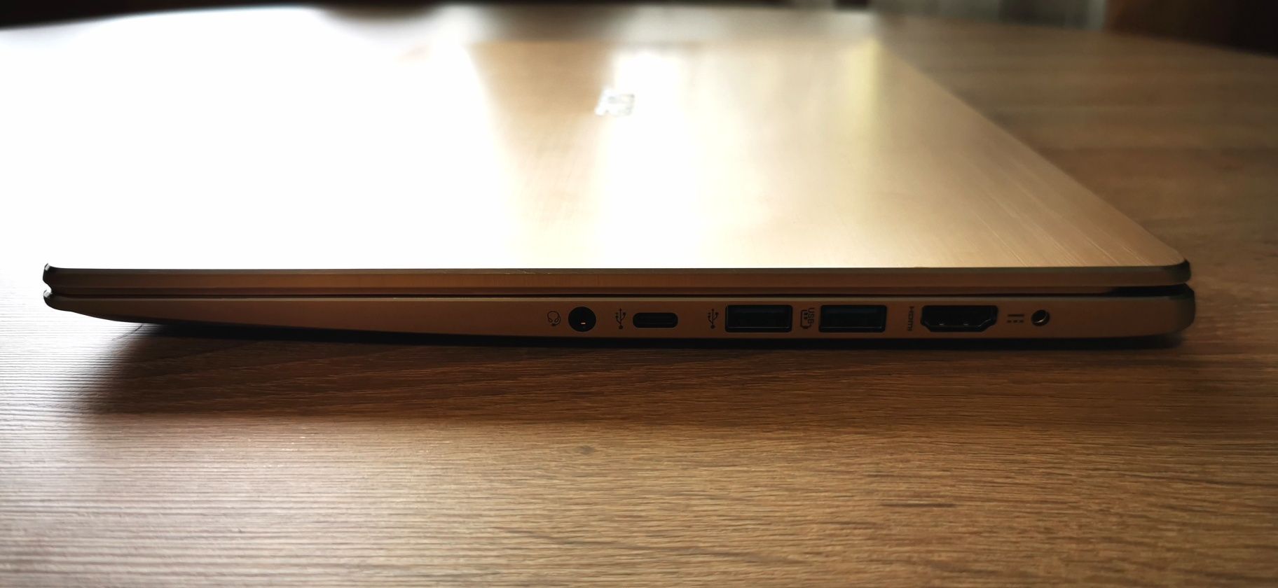 ACER Swift 3 Złoty 8GB Ram, i5 Core 8Gen