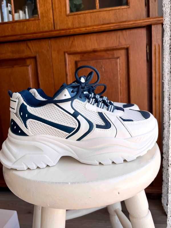 Nowe biało-niebieskie sneakersy gruba podeszwa jak fila adidasy r. 38