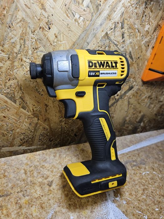 Dewalt DCF787 wkrętarka udarowa zakrętarka impakt brushless 18v