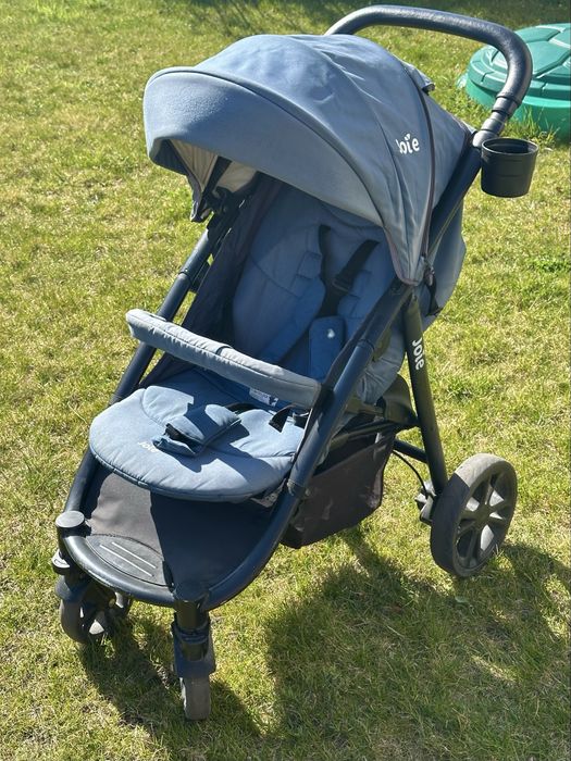 Wózek spacerowy Joie – wygoda i styl w dobrym stanie!