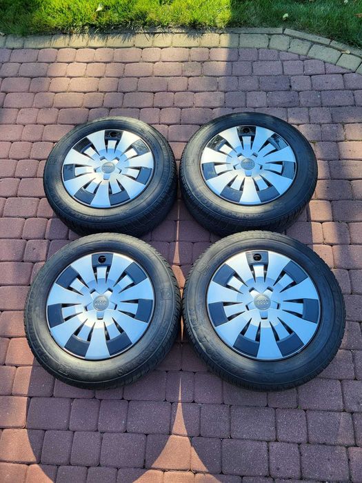 Opony zimowe na stalowych felgach Audi 205/60 R16 5x112 z kołpakami