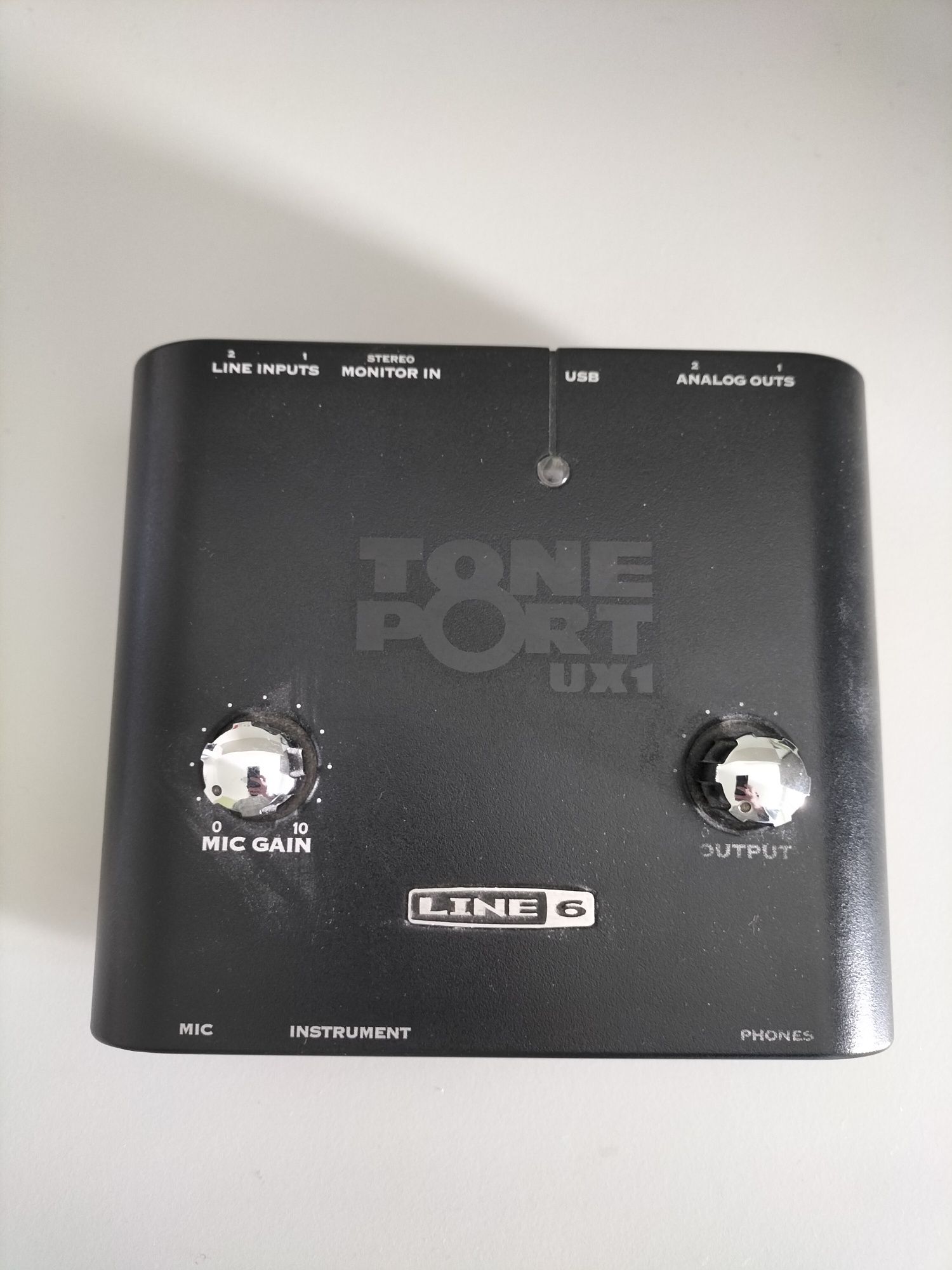 Material guitarra / baixo / pedais - Behringer Line6 D'Addario etc