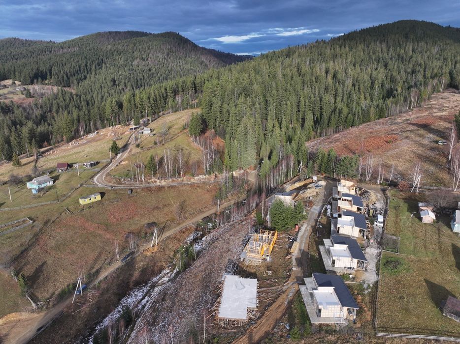 Продається котедж площею 128 м². Село Микуличин