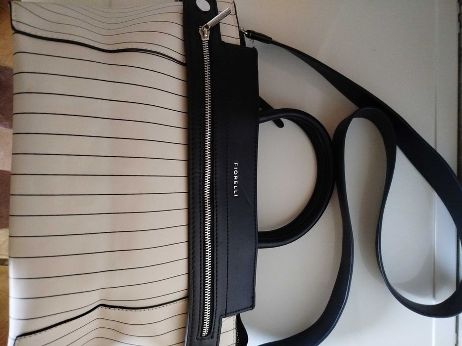 Сумка жіноча в гарному стані.