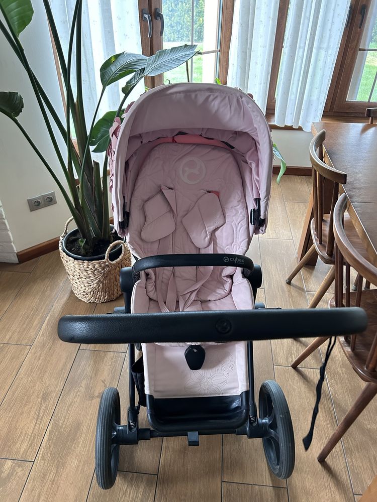 Cybex Priam 2.0 Simply Flowers wózek różowy kwiatk