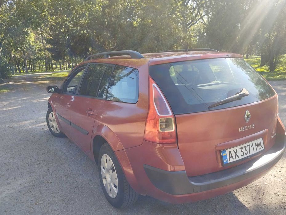 Renault Megan 2 Candy red
