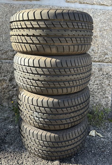 Pneus Dunlop 225/45-R13