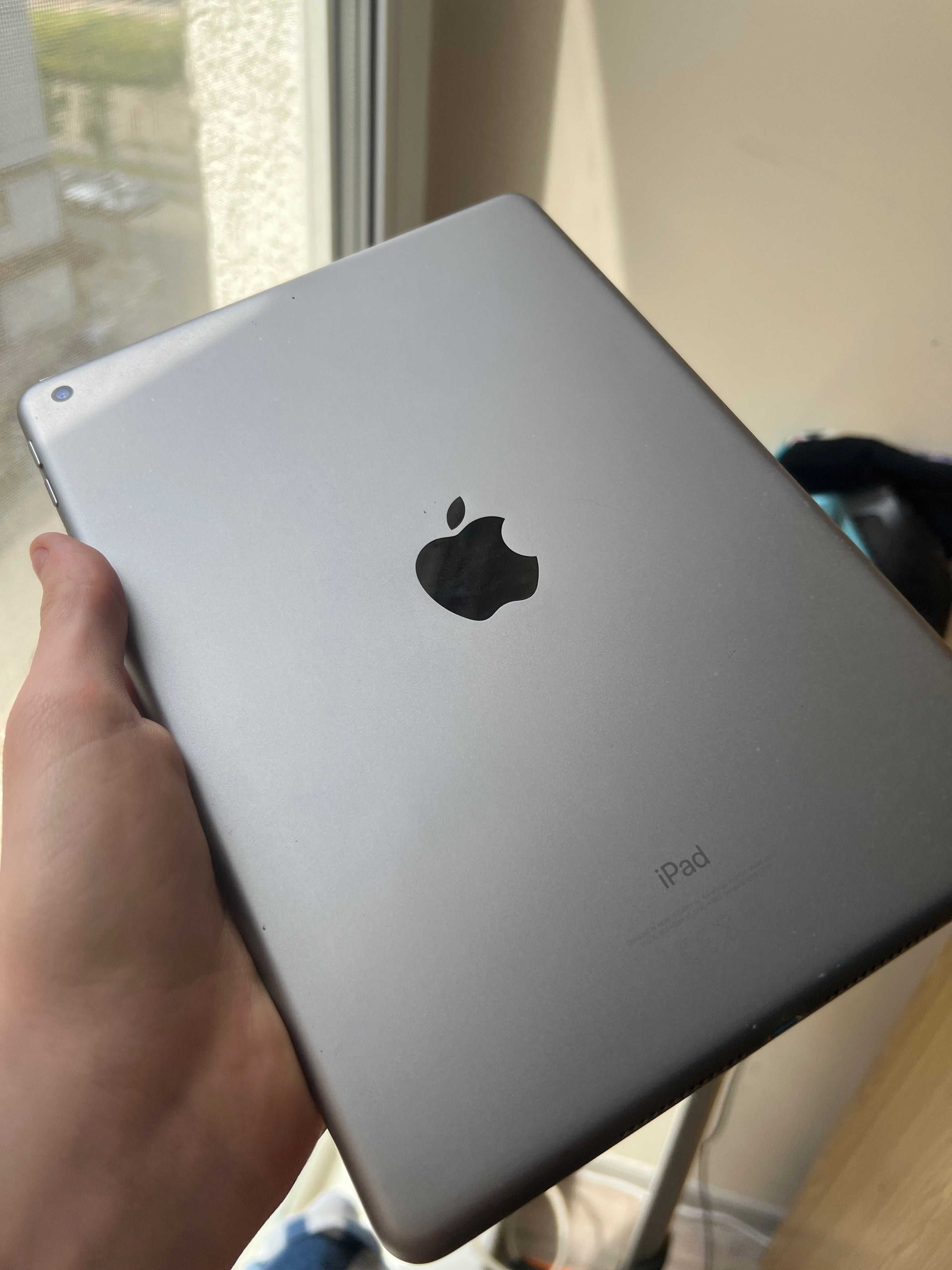 iPad 6 128gb WiFi