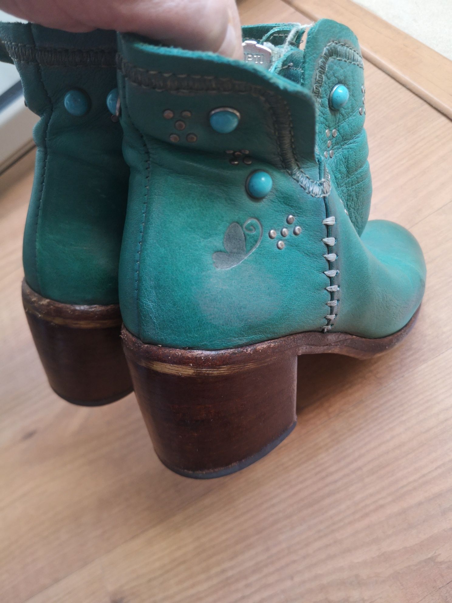 Botas Felmini originais cor menta