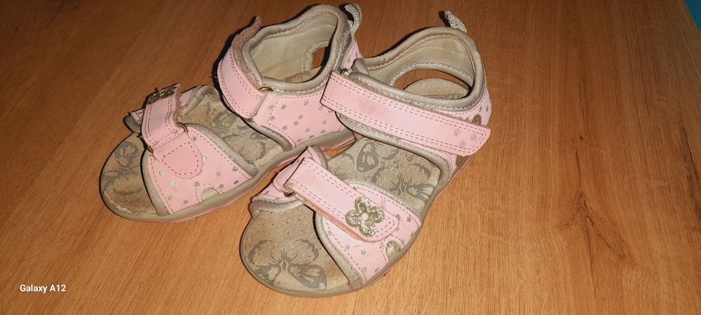 Buty letnie r.25 sandałki