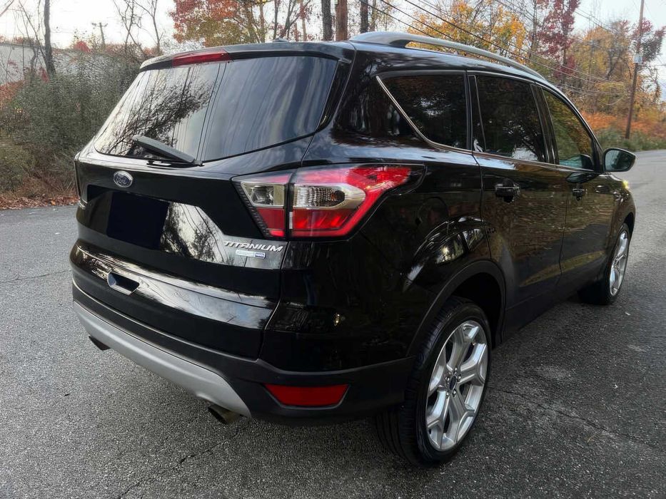 Ford Escape Titanium      2017