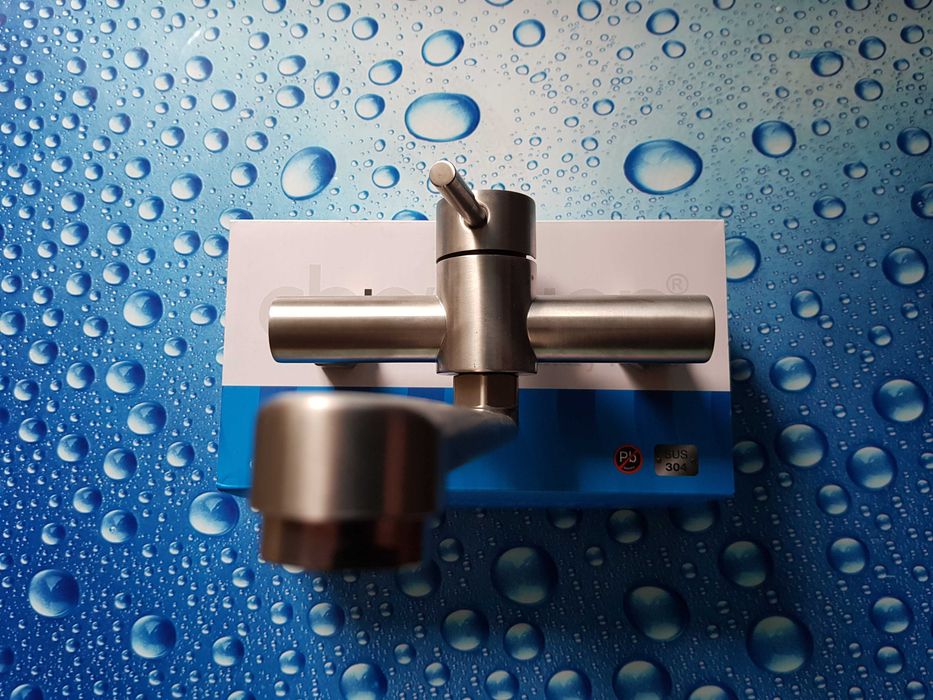 Смеситель змiшувач настенный для кухни,умывальника Champion SUS 005