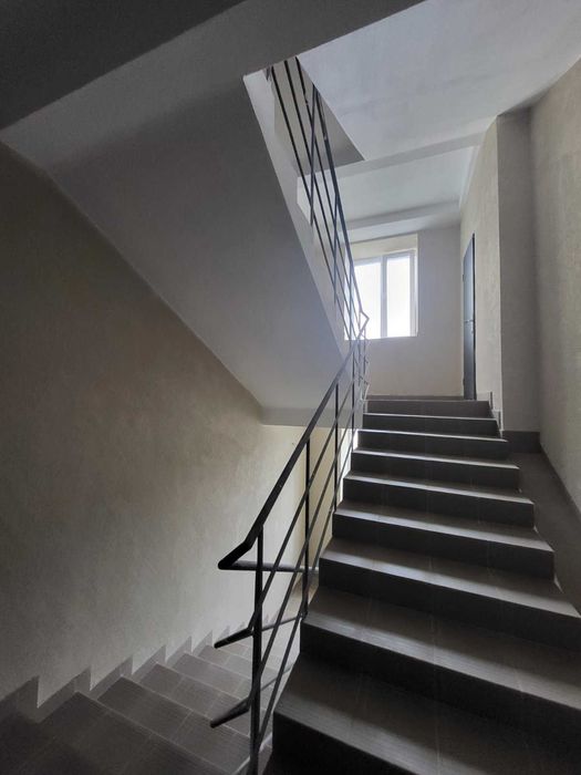 2-кім. квартира в тихій локації Івано-Франківська, Є розтермінування!