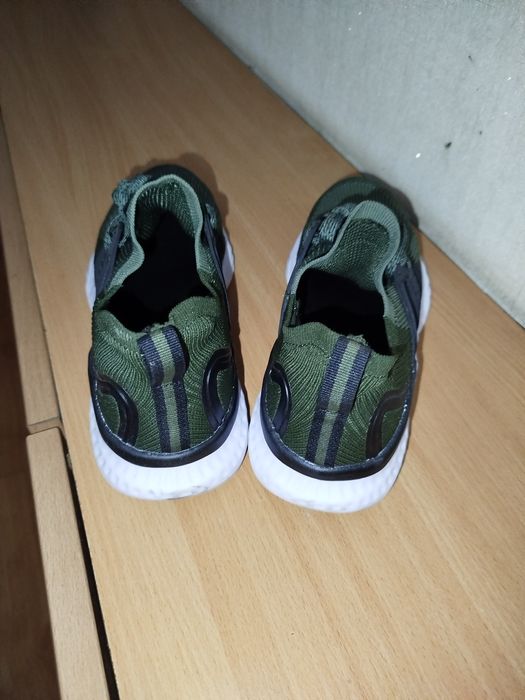 Продам кросівки  AVIA 44р